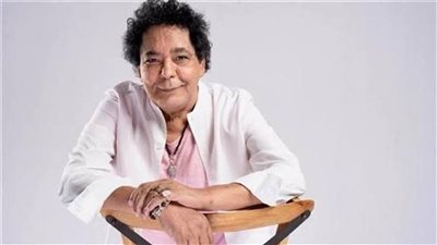 مصدر مقرب: محمد منير غادر المستشفى بعد تحسن حالته الصحية