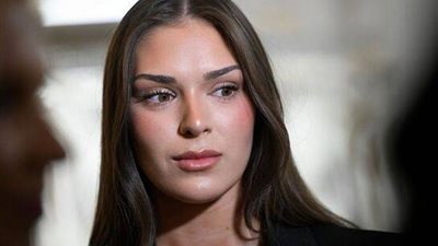  تجريد متسابقة ملكة جمال الكون من لقبها بعد انتشار صورة مثيرة للجدل 