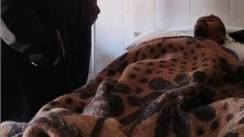 أحد المصابين بمستشفى