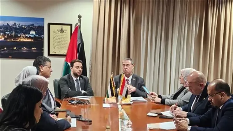السفير الفلسطينى
