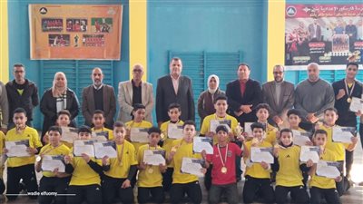 تكريم أبطال مدرسة الشهيد غراب بفارسكور لفوزهم بالعروض الرياضية
