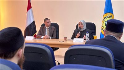 مستشارة شيخ الأزهر تلقي محاضرة لباحثي تتارستان حول  