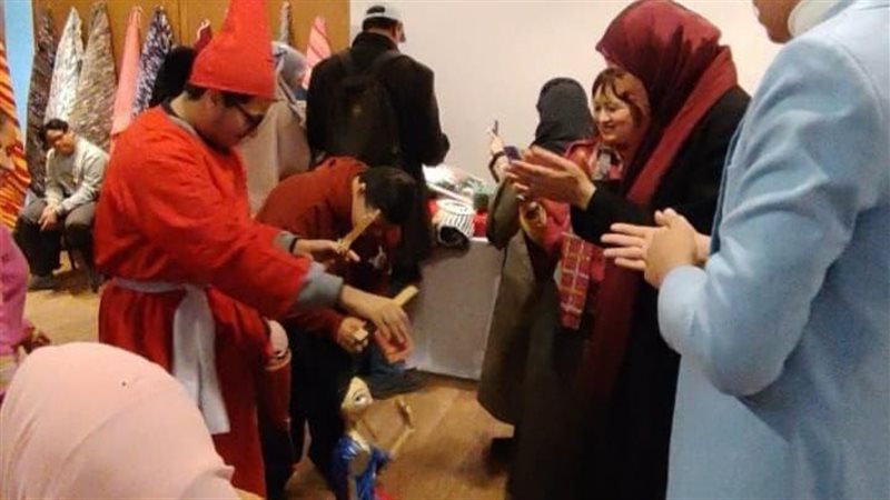 افتتاح معرض ونكمل