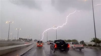 طقس السعودية اليوم.. أمطار رعدية ورياح نشطة في هذه المناطق