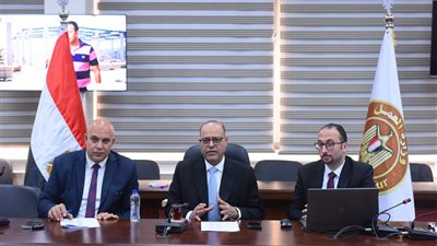 1117 شابًا وفتاة من مختلف المحافظات.. وزير العمل يشهد اختبارات 