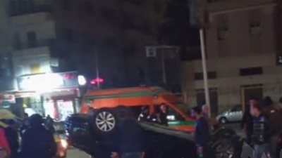 إصابة شاب في حادث انقلاب مفاجئ لسيارة ملاكي بشارع البحر بطنطا 