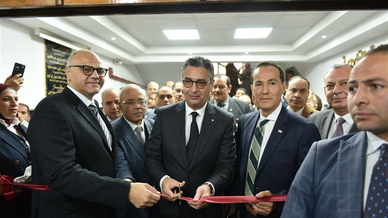 الدكتور شريف فاروق