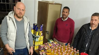 ضبط سلع ومصنعات لحوم منتهية الصلاحية ومستحضرات تجميل مجهولة المصدر ببا