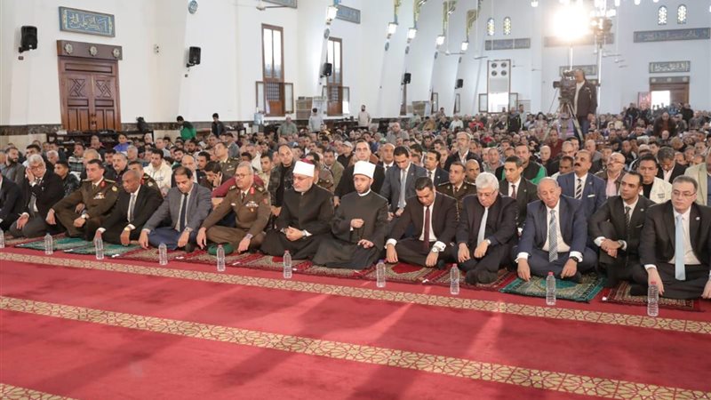 صلاة الجمعة في المسجد