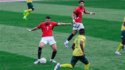 خبير تحكيمي: قرار عدم احتساب ركلة جزاء على مصر صحيح