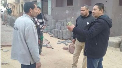 بتكلفة تتخطى 15 مليون جنيه..تركيب بلاط الإنترلوك بديرب نجم وفاقوس والإبراهيمية