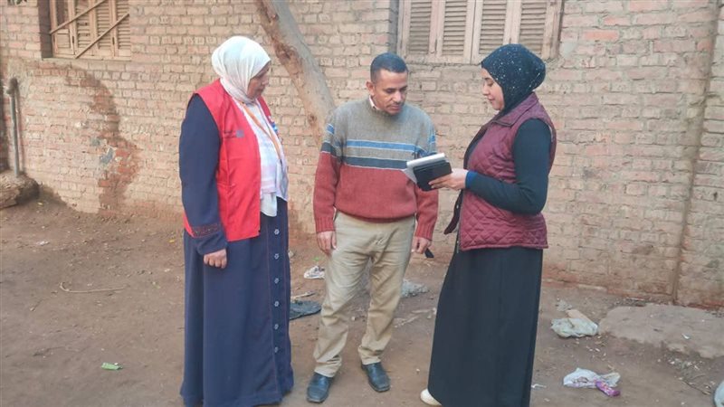 جانب من متابعة الفرق