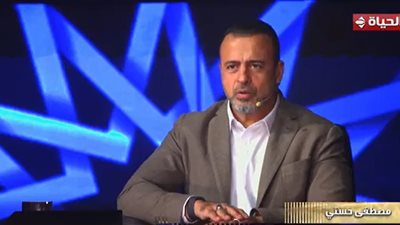 مصطفى حسني: الاستغاثة المخلصة مفتاح النجاة في تلاوة عبد الله عبد الموجود 