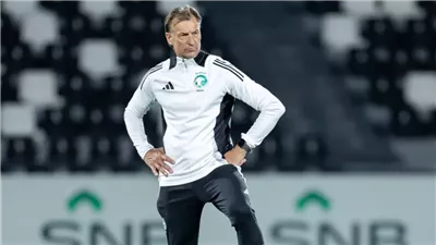 يقود الخضر في المونديال.. الاتحاد السعودي ينهي الجدل بتجديد عقد هيرفي رينارد