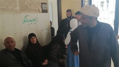 إقبال الناخبين بمركز شباب الفتح الناصرية بأسيوط في جولة الإعادة  