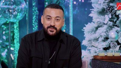 دياب: أكتر شخص بسمع كلامه حتى لو كان غلط هو نفسي… وزوجتي علمتني العفة