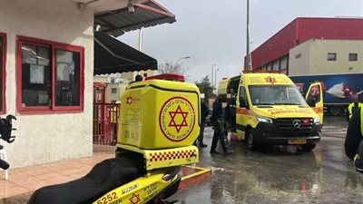 إصابة شرطي إسرائيلي في محاولة دهس قرب مستوطنة عطروت في القدس