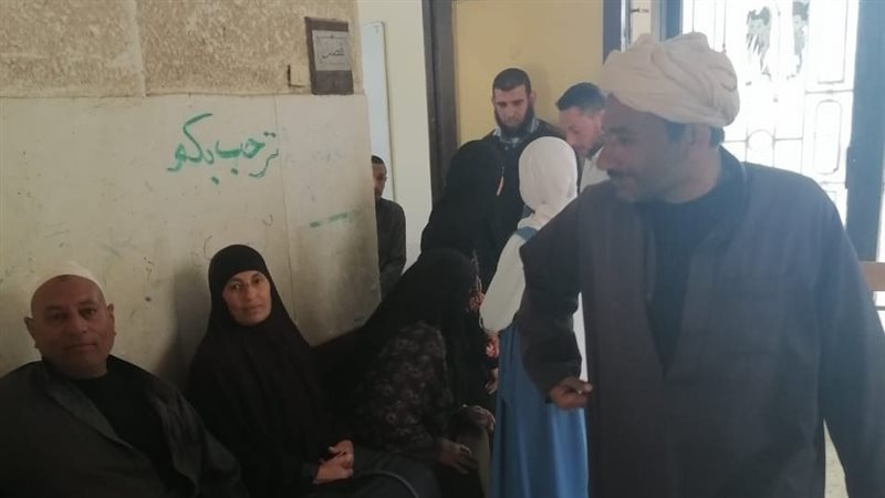 اقبال الناخبين بمركز