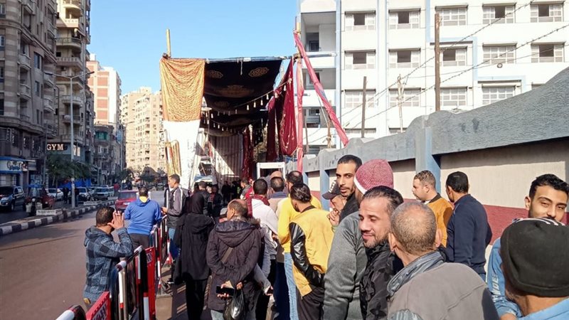 لليوم الثاني انتظام