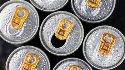 تحذير طبي من بريطانيا: مخاطر مشروبات الطاقة على القلب والدماغ 	
