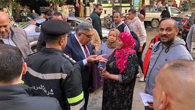 محافظ الدقهلية يتفقد شوارع وميادين حي غرب المنصورة