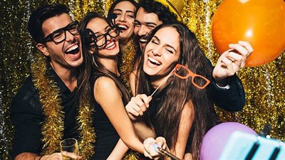 صور رأس السنة الميلادية الجديدة.. خلفيات وتصاميم للاحتفال مع الاهل والأصدقاء