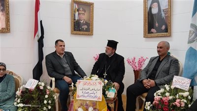 وكيل تعليم دمياط يهنئ الأقباط بعيد الميلاد في كنيسة الروم الأرثوذكس