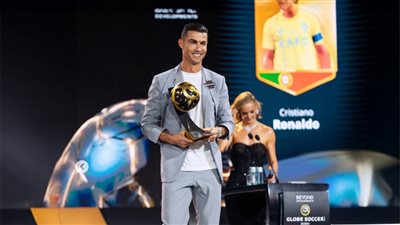 كريستيانو رونالدو يتوج بجائزة أفضل لاعب في الشرق الأوسط لعام 2025
