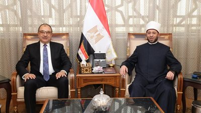 وزيرا الأوقاف وقطاع الأعمال يبحثان تطويرواستثمار الأصول الوقفية لتعظيم العوائد
