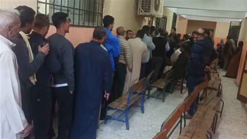 توافد الناخبين في