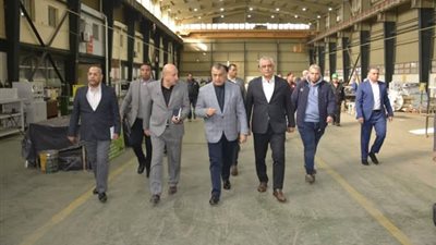 وزير الإنتاج الحربي يشيد بإسهامات 