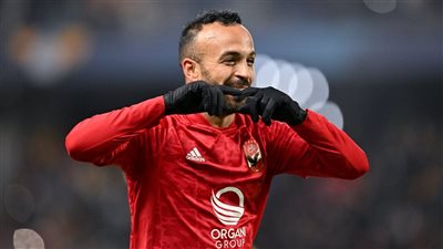 هل يرحل إلى ليبيا ؟.. الأهلي يكشف حقيقة تهرب أفشة 