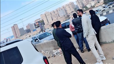 منتظرين جلستها.. أقارب هدير عبد الرازق أمام المحكمة الاقتصادية