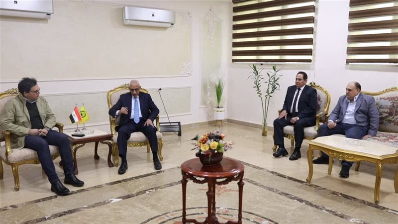 وزير الثقافة يلتقي