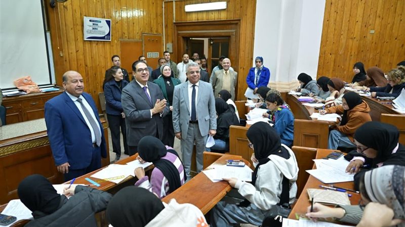 رئيس جامعة القاهرة