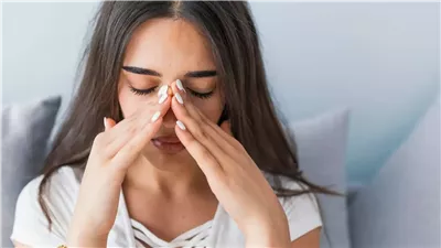 أستاذ أمراض صدرية يقدم نصائح ذهبية لمرضى الحساسية والجيوب الأنفية خلال الشتاء