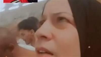 «يارب ما تشوف فرح في حياتك».. سيدة مصرية تدعو على ابنها وزوجته أمام الكعبة