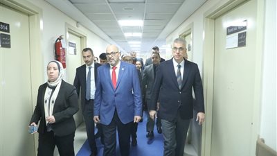 وزارة الصحة تنظم زيارة لوزير الصحة التركي في معهد ناصر للبحوث والعلاج