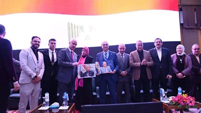 جامعة أسيوط تفتتح اليوم العلمي لدعم أطباء دفعة 59 باختيار التخصص الطبي