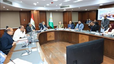 محافظ الجيزة يعقد اللقاء الأسبوعي لبحث شكاوى المواطنين | صور 