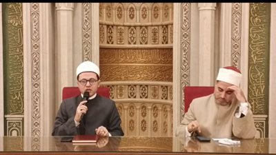 المال نعمة تهذب بالعفة لا بالسؤال.. رسالة دعوية من مسجد السيدة نفيسة