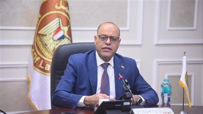 وزير العمل يصدر قرارًا وزاريًا رقم (346) بشأن تحديد الإجازات الدينية للمسيحيين
