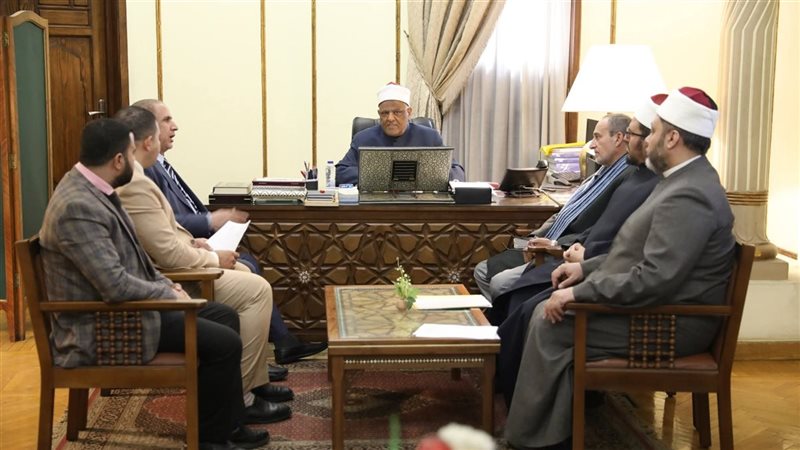 اجتماع أمانة كبار