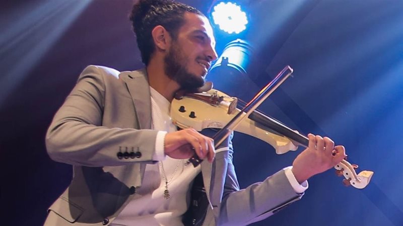 عزمي مجدي