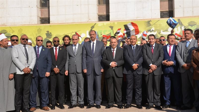 محافظ أسيوط 