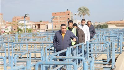 رئيس مياه البحيرة يتفقد محطة معمل القزاز بكفر الدوار ويؤكد: لا تهاون في الجودة