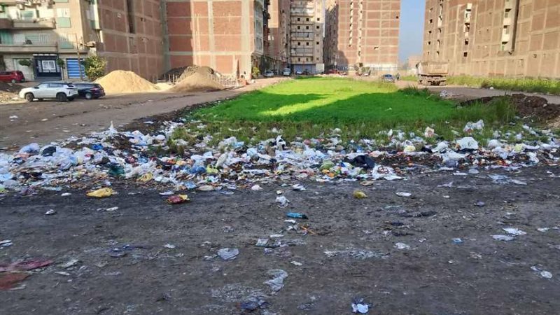 مخلفات بمنطقة الاستاد