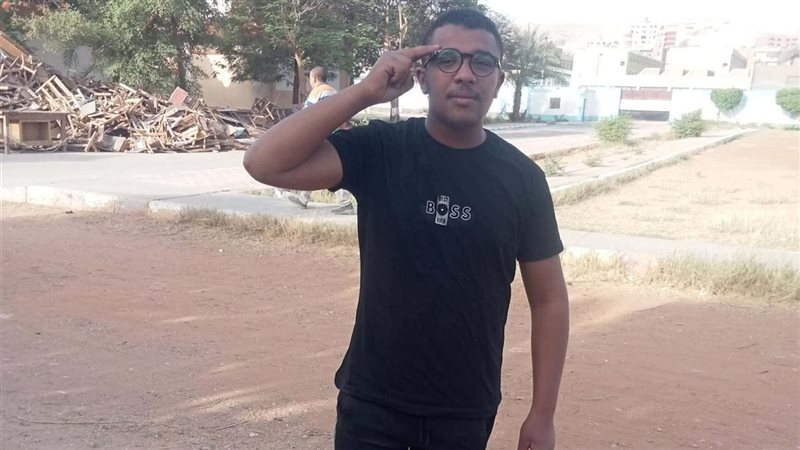 صورة الشاب المتوفي