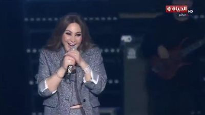 على أنغام حلوة يابلدي .. إليسا تتألق في حفلها بالعاصمة الجديدة |صور 