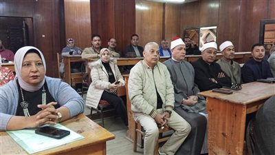 اجتماع المجلس التنفيذي بكفر الدوار لمناقشة استعدادات مدارس كفر الدوار للامتحان